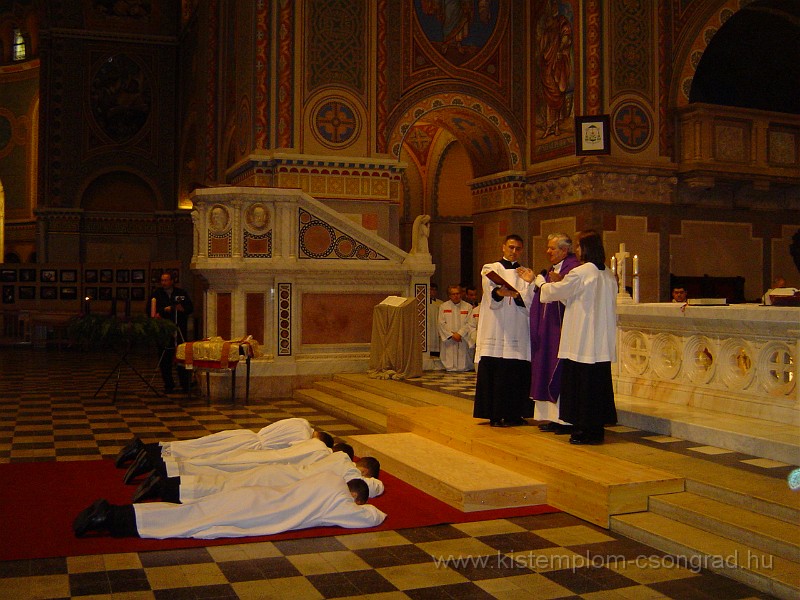 2008-12-06_Forgo_Miklos_diakonussa_szentelese_01.jpg
