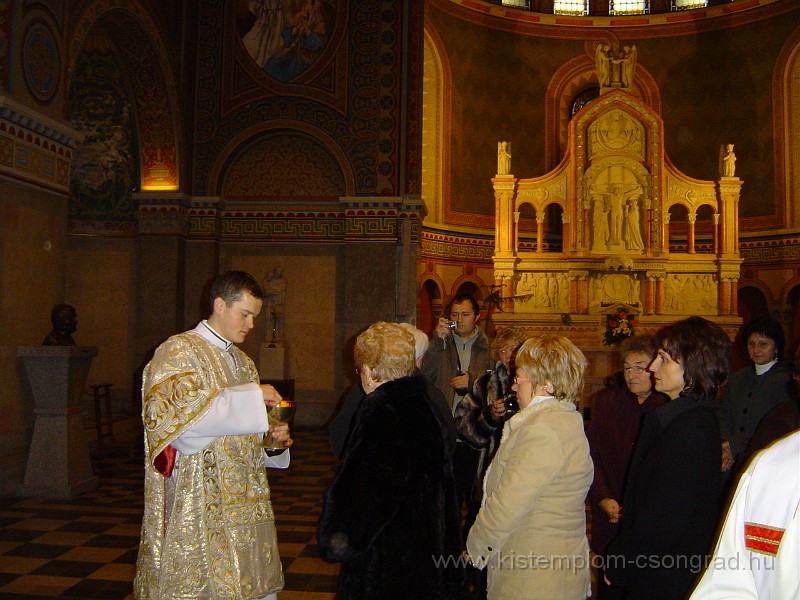 2008-12-06_Forgo_Miklos_diakonussa_szentelese_07.jpg
